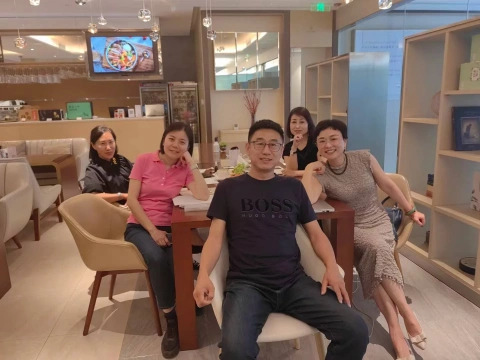 大飞朋友圈照片