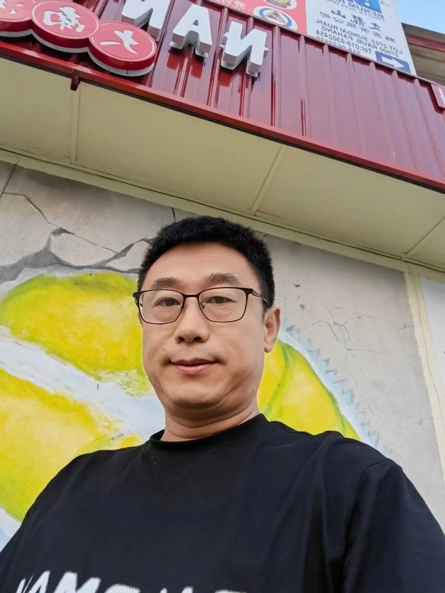 大飞朋友圈照片