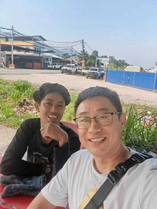 大飞朋友圈照片