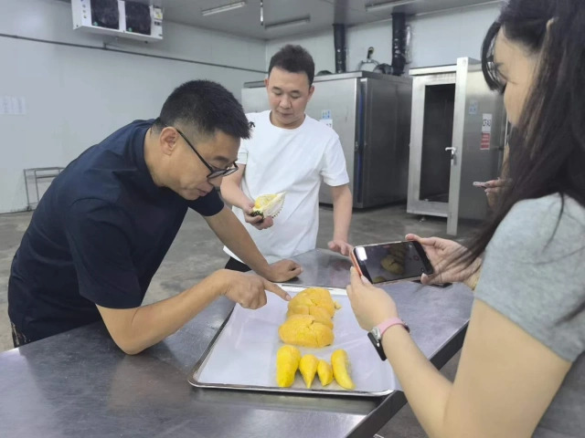 大飞朋友圈照片